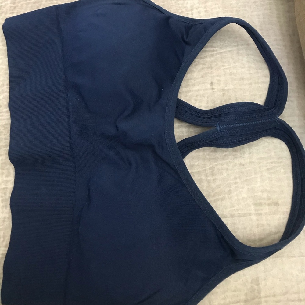 Sports bra